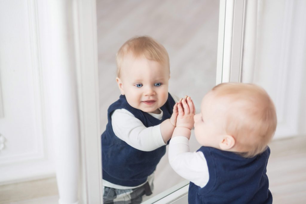 Como o bebê enxerga?